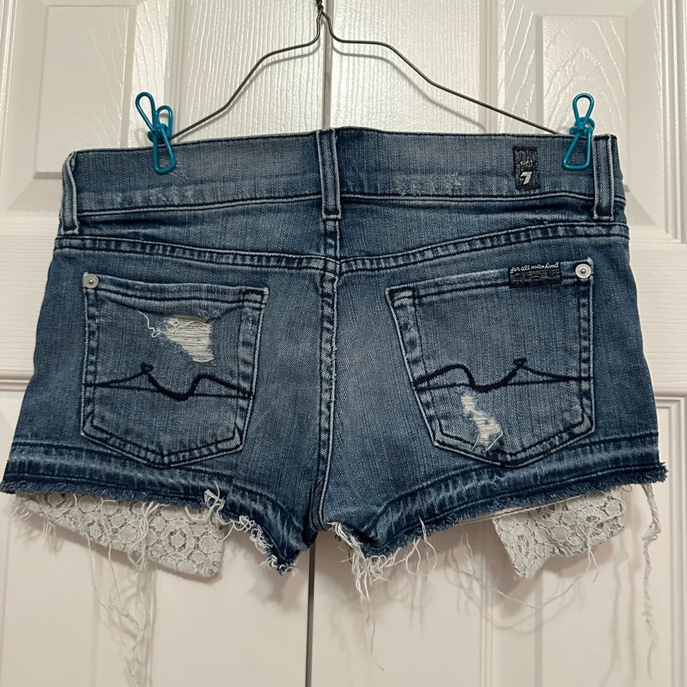 Seven for all mankind short
